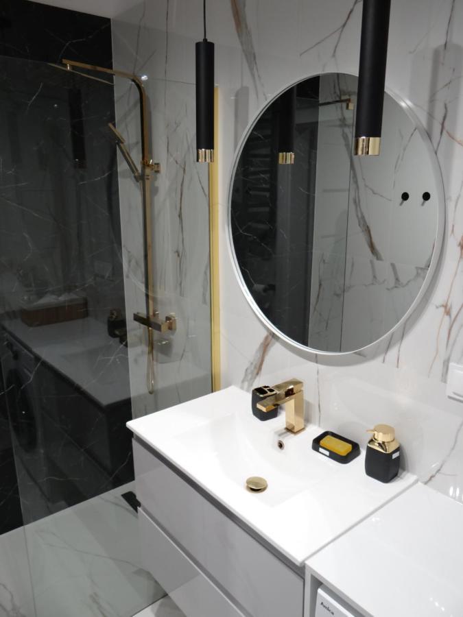 Apartament Nr15 Z Parkingiem Podziemnym ทอรูน ภายนอก รูปภาพ